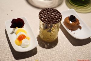 Yogurt, mandarino, pomodoro e vaniglia. Cremoso al cioccolato e amarene. Tiramisù, Cucina Bacilieri, Ferrara