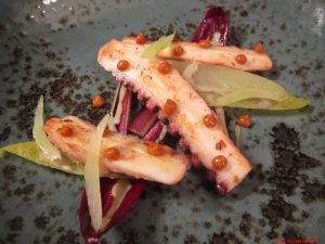 Polpo, indivia, radicchio, salsa romesco, sedano fermentato e pesto di capperi, Porticciolo 84, Lecco