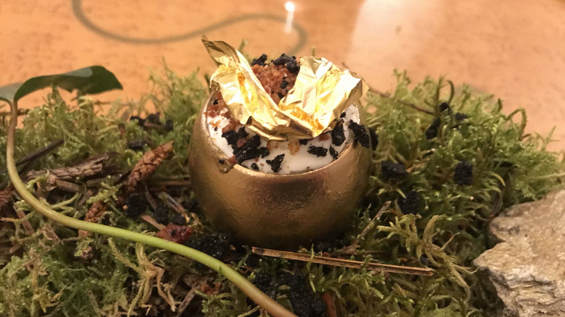 Amistà 33, Uovo d'oro